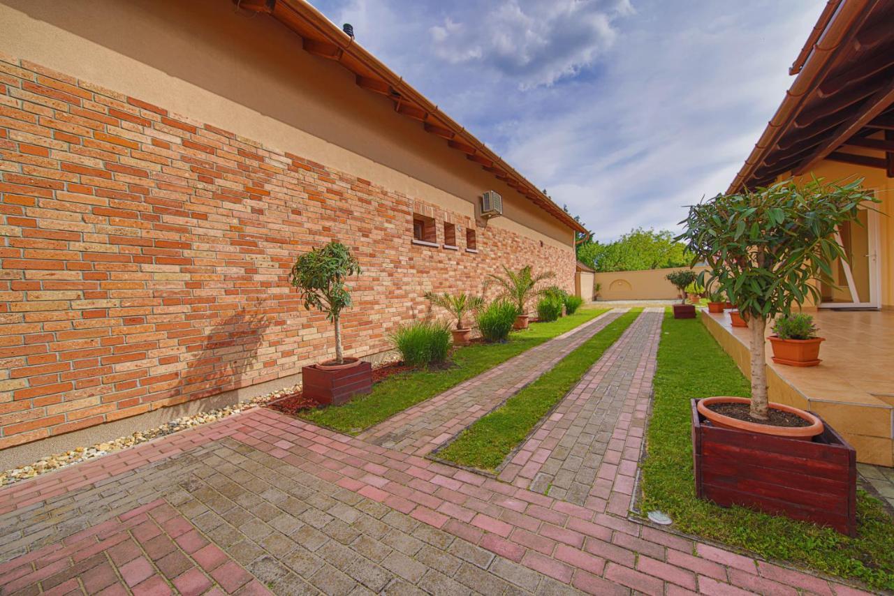 Kalvin Utcai Apartmanok Hajdúszoboszló Exteriér fotografie
