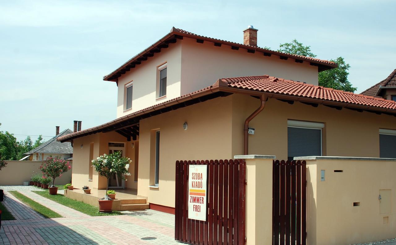 Kalvin Utcai Apartmanok Hajdúszoboszló Exteriér fotografie